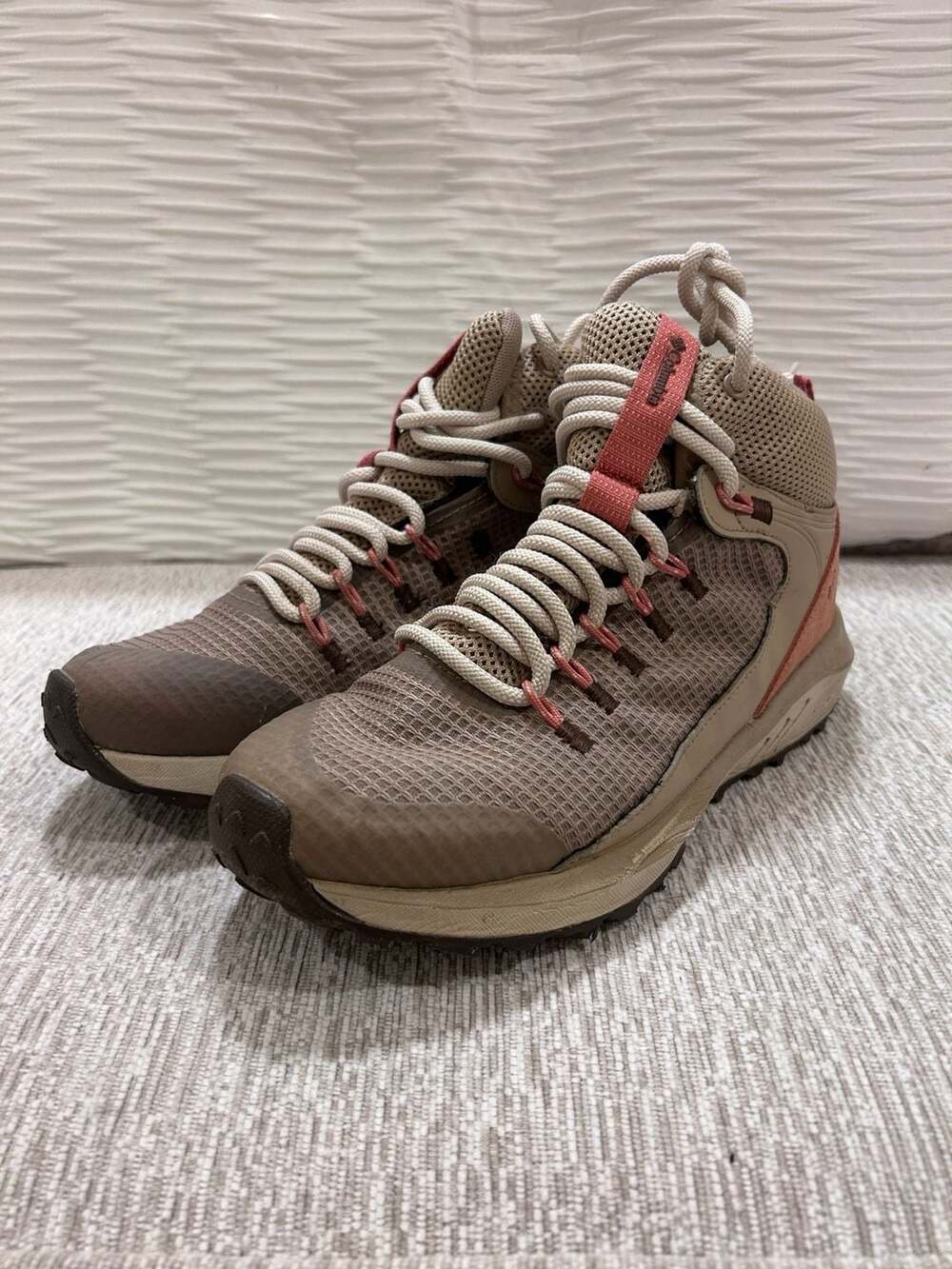 Columbia Trailstorm Mid Waterproof Size 7.5 Oxford Tan Hiking Boots